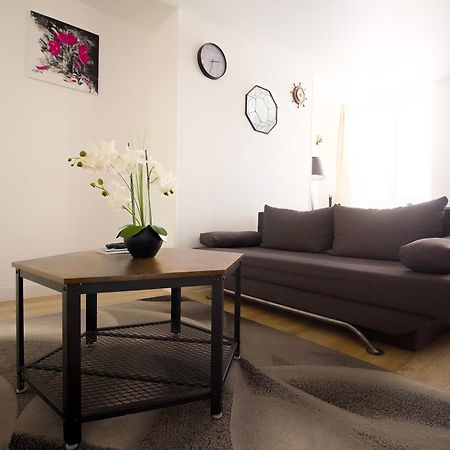 Triplex Lumineux A Cherbourg, Hyper Centre, 2 Pas Du Port & Vie Nocturne, Intendance Luxury Host Exterior foto