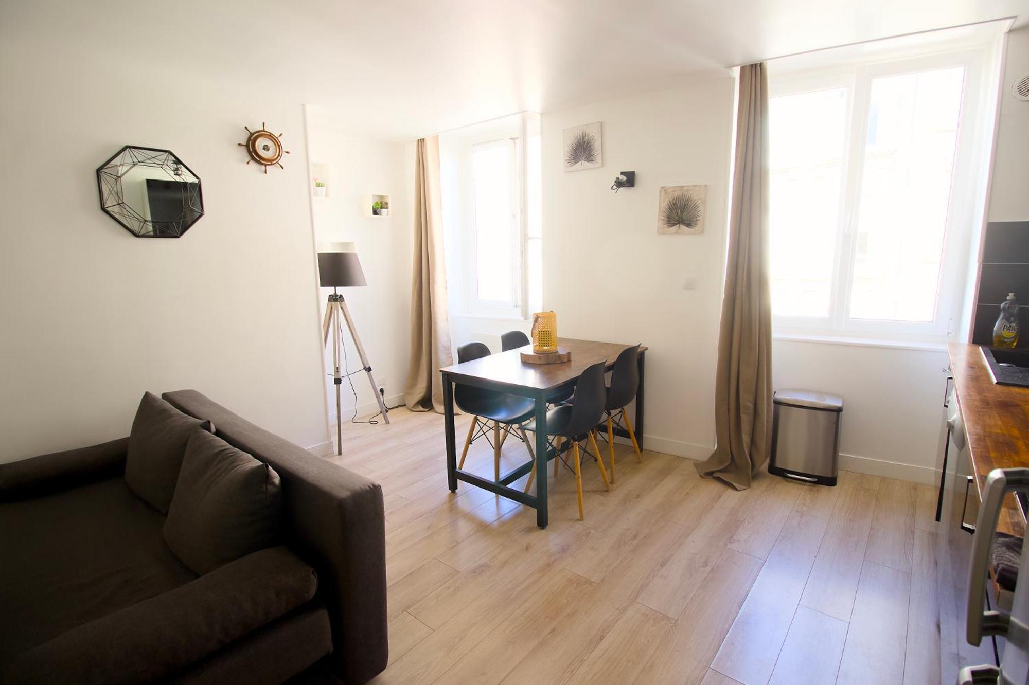 Triplex Lumineux A Cherbourg, Hyper Centre, 2 Pas Du Port & Vie Nocturne, Intendance Luxury Host Exterior foto